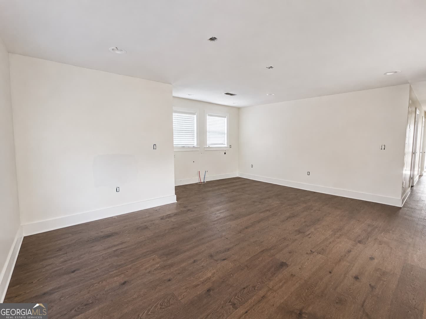 8 bedroom, 6 bathroom, 4,276 sq ft single family residence for sale at 907 Hank Aaron Drive, Atlanta, GA 30315 — photo 9