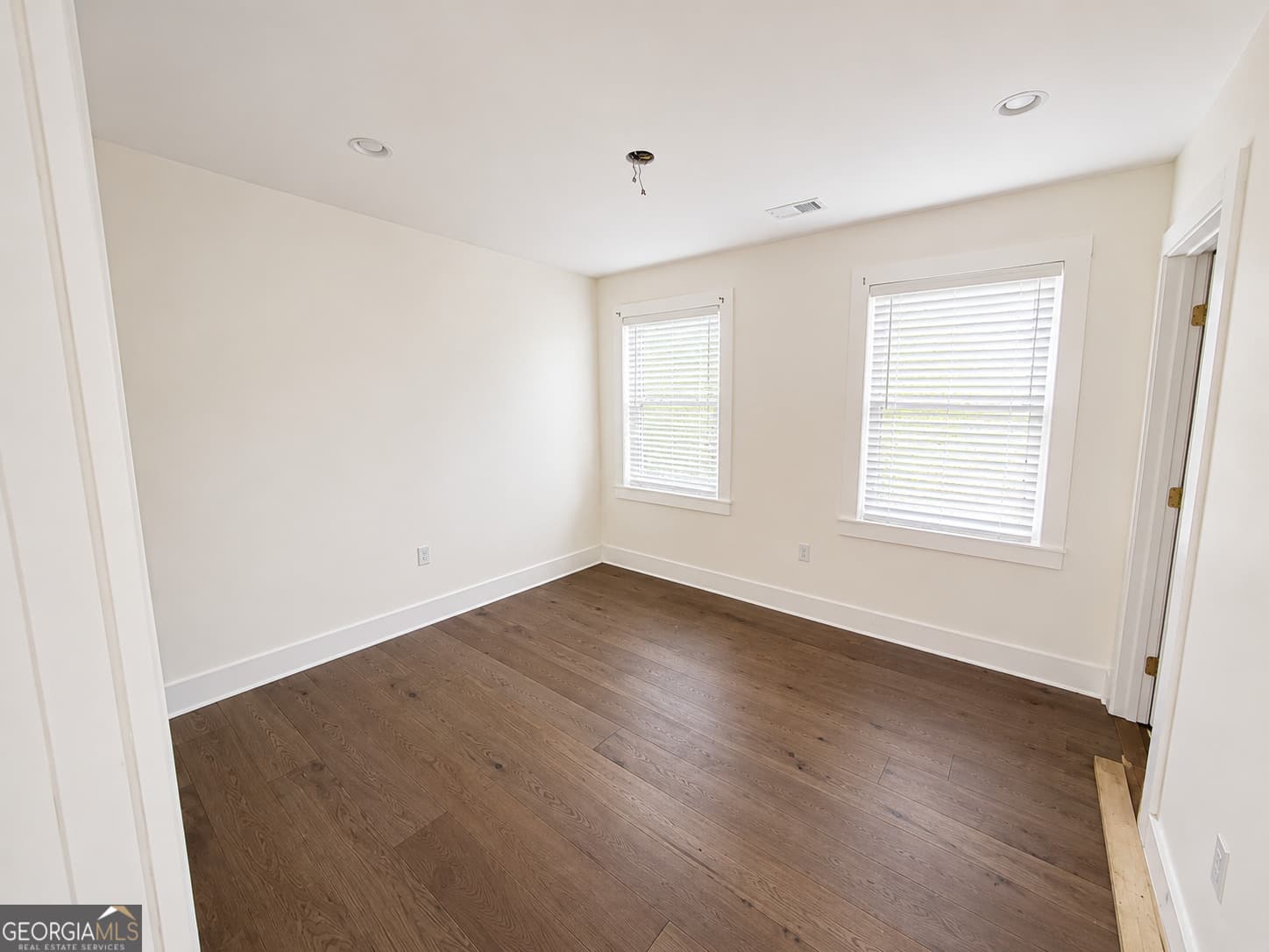 8 bedroom, 6 bathroom, 4,276 sq ft single family residence for sale at 907 Hank Aaron Drive, Atlanta, GA 30315 — photo 10