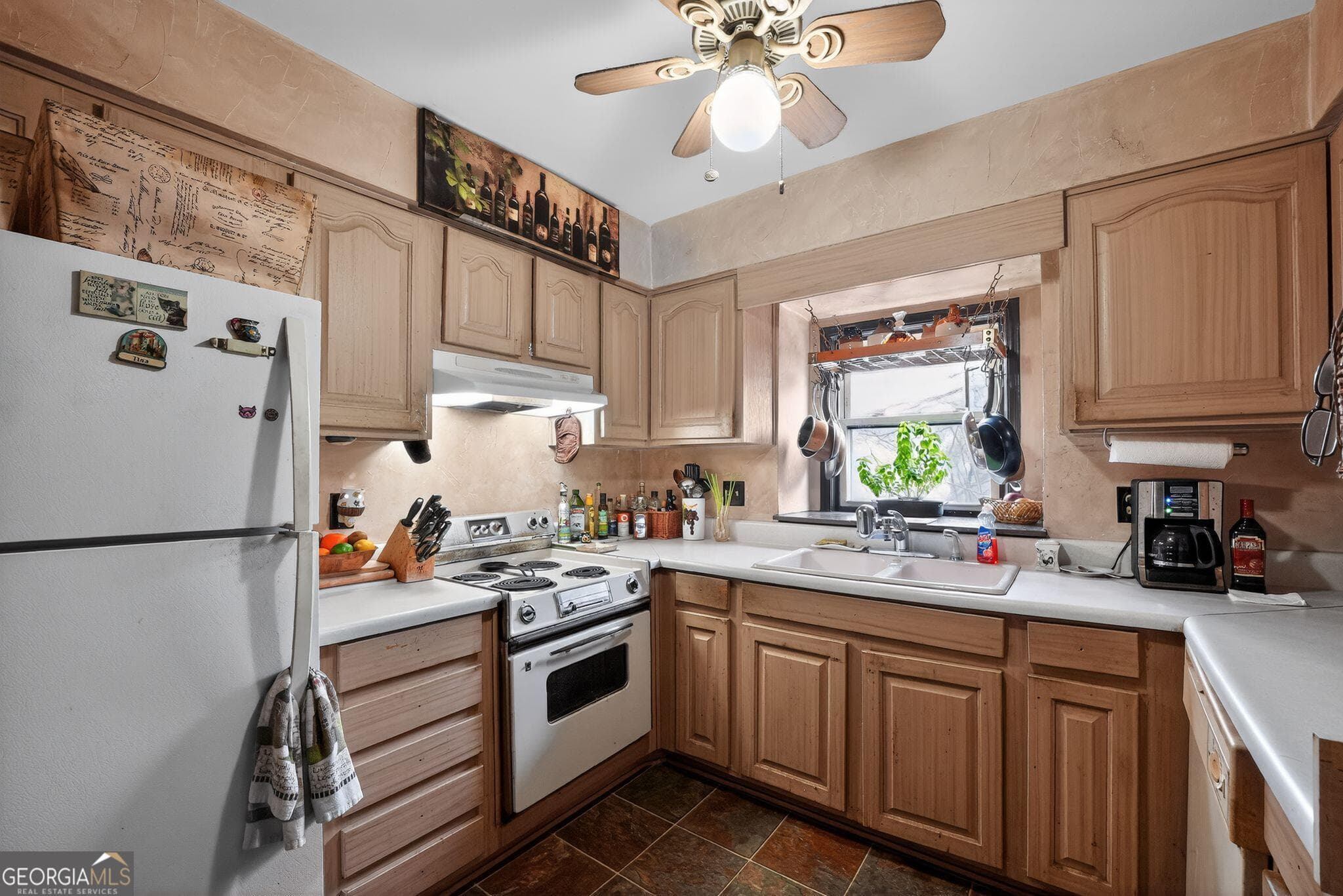 2 bedroom, 2 bathroom, 1,127 sq ft condominium for sale at 68 Montre Square, Atlanta, GA 30327 — photo 8