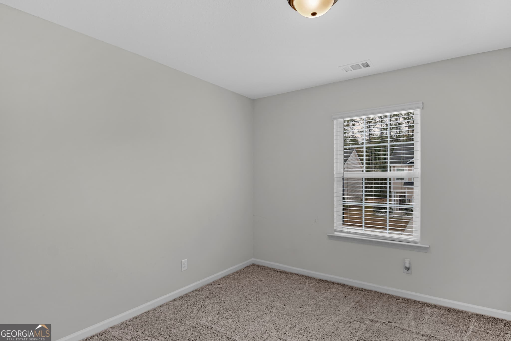 3 bedroom, 2.5 bathroom single family residence for sale at 85 Brightleaf Circle, Hinesville, GA 31313 — photo 6