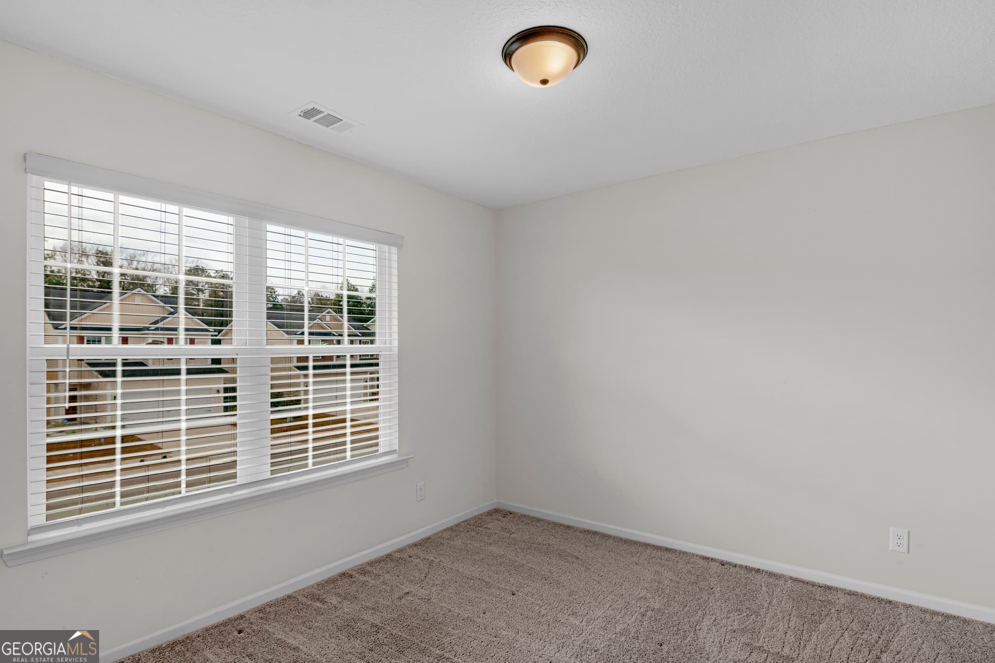 3 bedroom, 2.5 bathroom single family residence for sale at 85 Brightleaf Circle, Hinesville, GA 31313 — photo 4