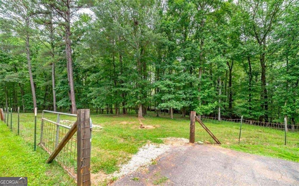 3 bedroom, 2.5 bathroom, 3,788 sq ft single family residence for sale at 1145 Jackson Lake Road, Jackson, GA 30233 — photo 9