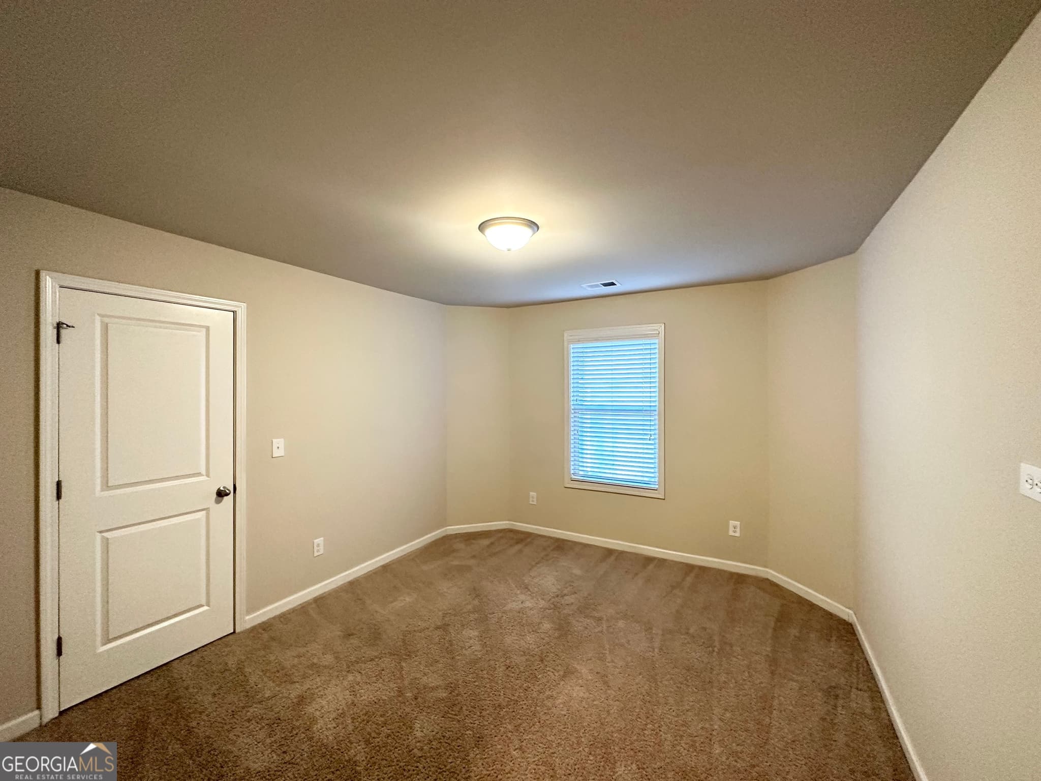 4 bedroom, 2.5 bathroom, 2,301 sq ft single family residence for sale at 354 Dublin Way, Dallas, GA 30132 — photo 9
