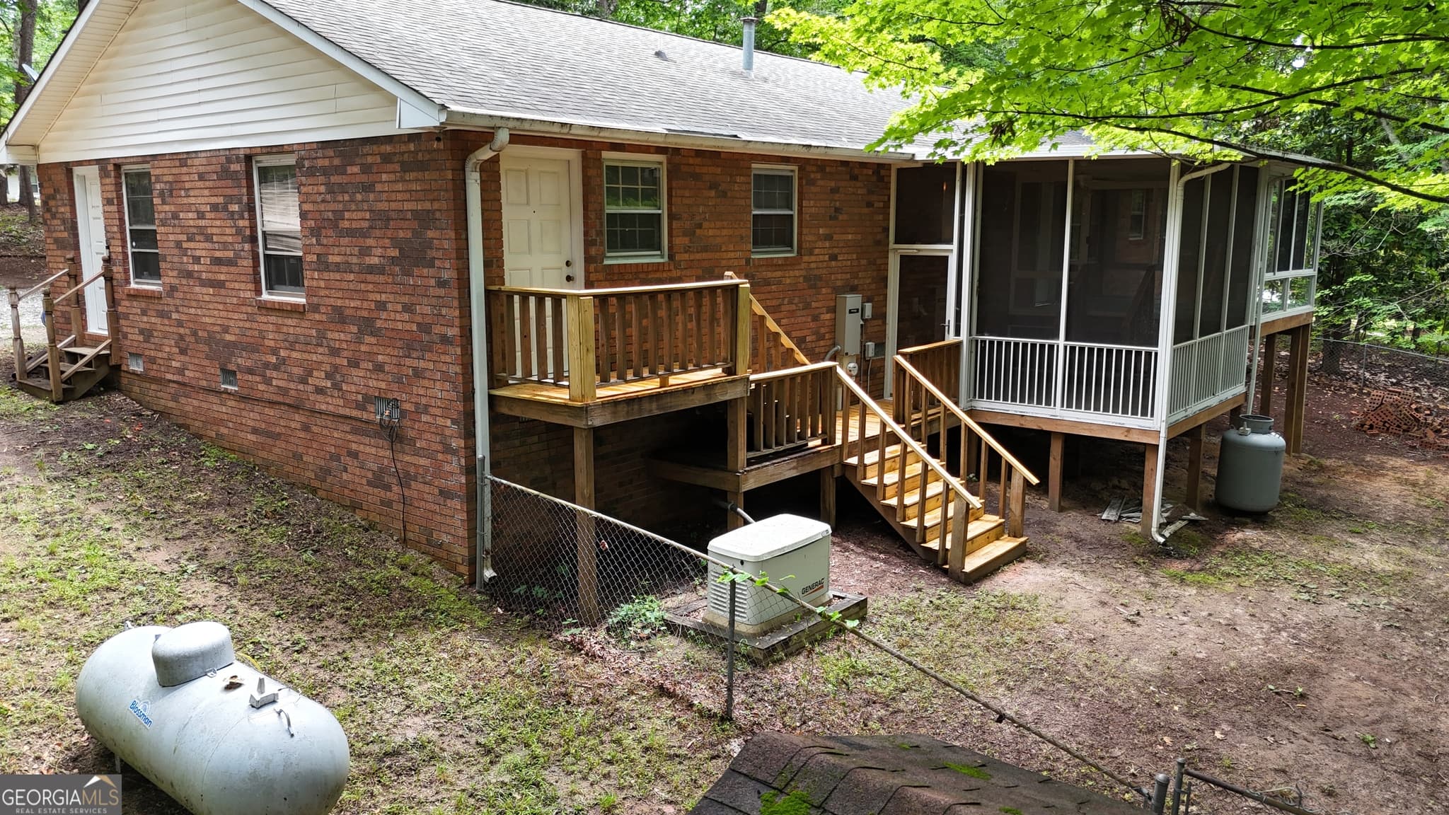 3 bedroom, 2 bathroom, 2,400 sq ft single family residence for sale at 240 Bent Oak Drive, Cornelia, GA 30531 — photo 7
