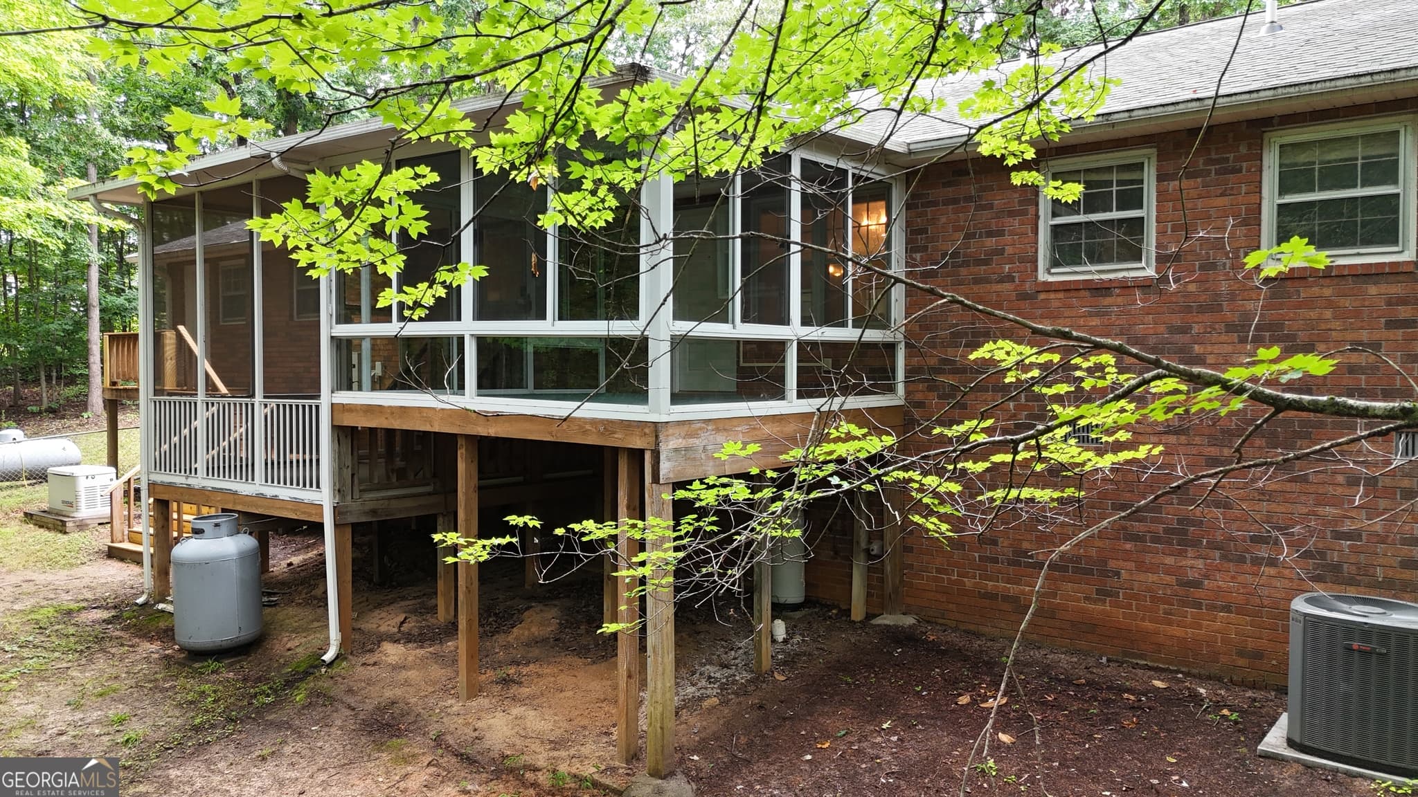 3 bedroom, 2 bathroom, 2,400 sq ft single family residence for sale at 240 Bent Oak Drive, Cornelia, GA 30531 — photo 8