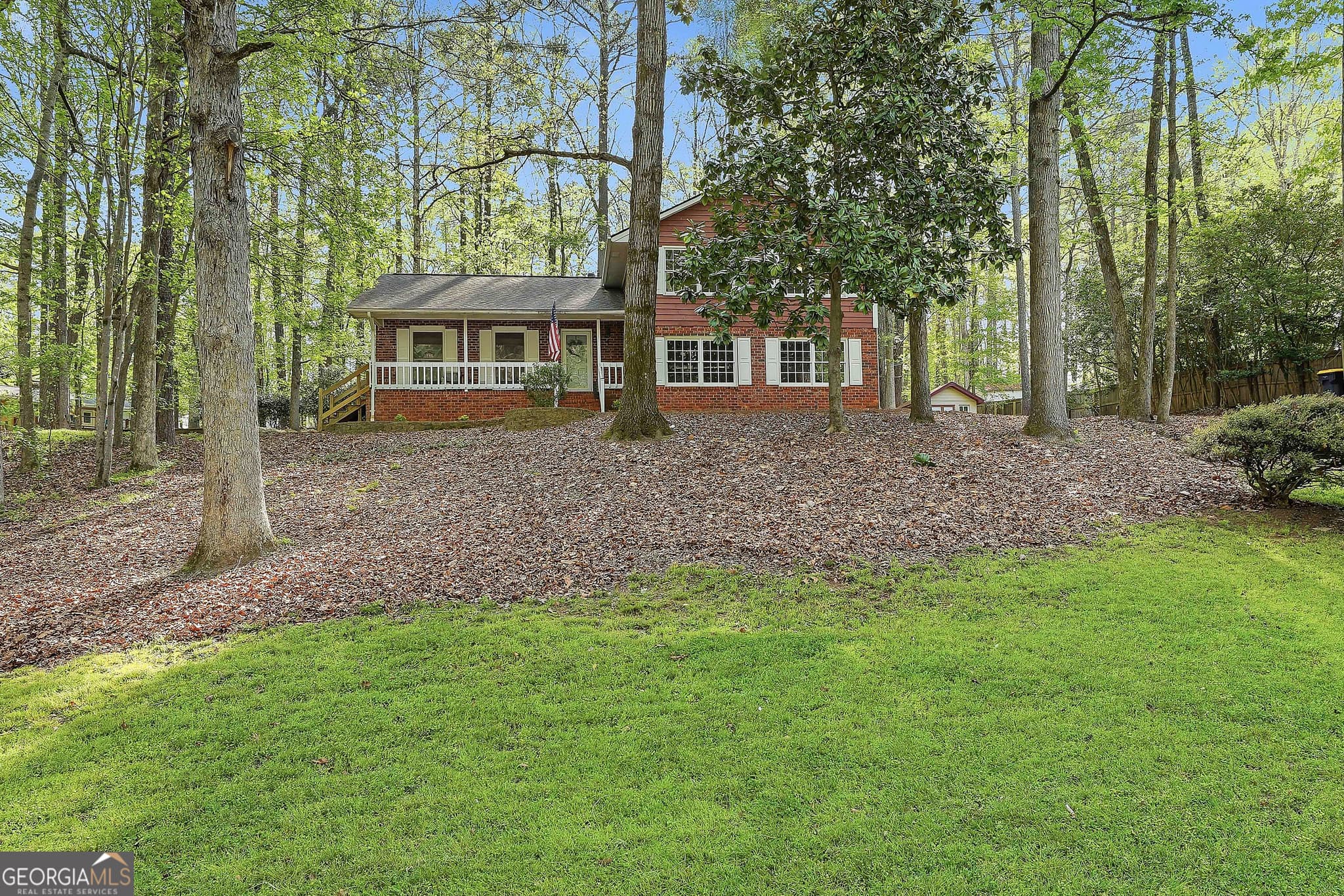3 bedroom, 2.5 bathroom, 1,811 sq ft single family residence sold at 120 Partridge Point, Fayetteville, GA 30215
