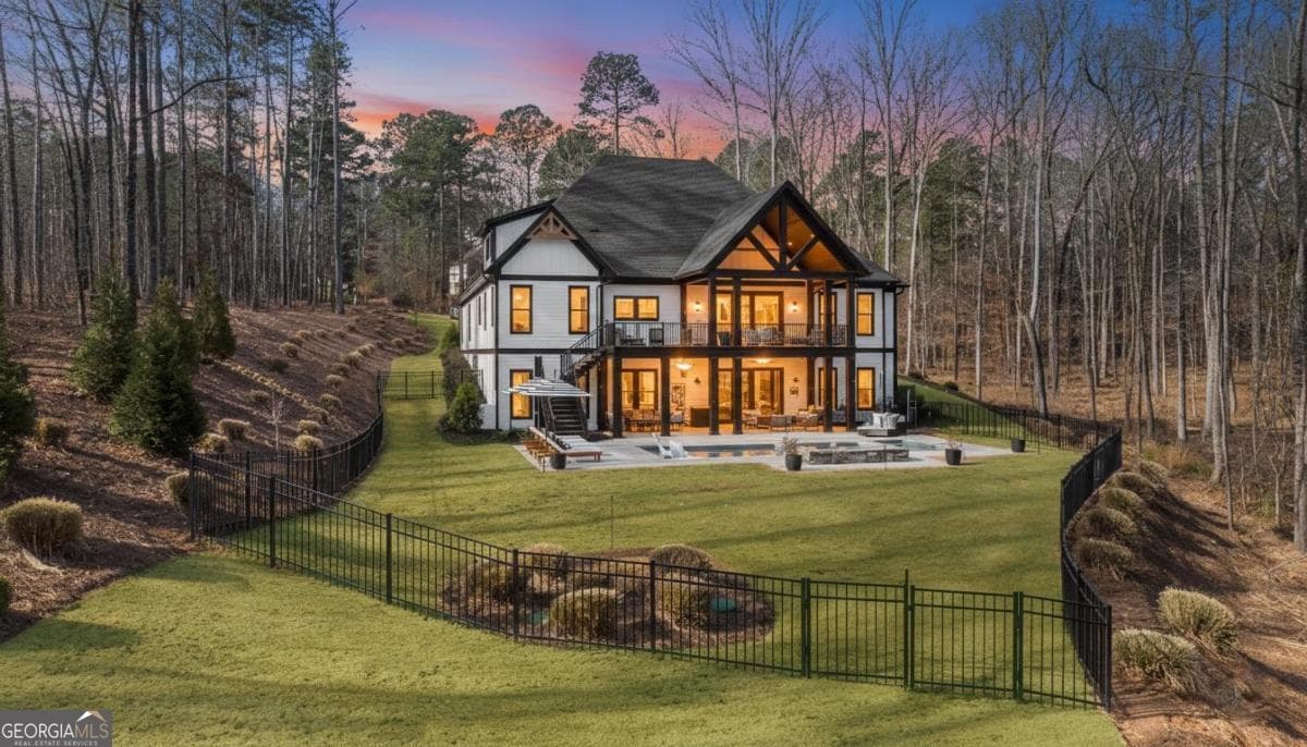 4 bedroom, 3.5 bathroom, 3,111 sq ft single family residence for sale at 170 Ellman Drive, Eatonton, GA 31024 — photo 4
