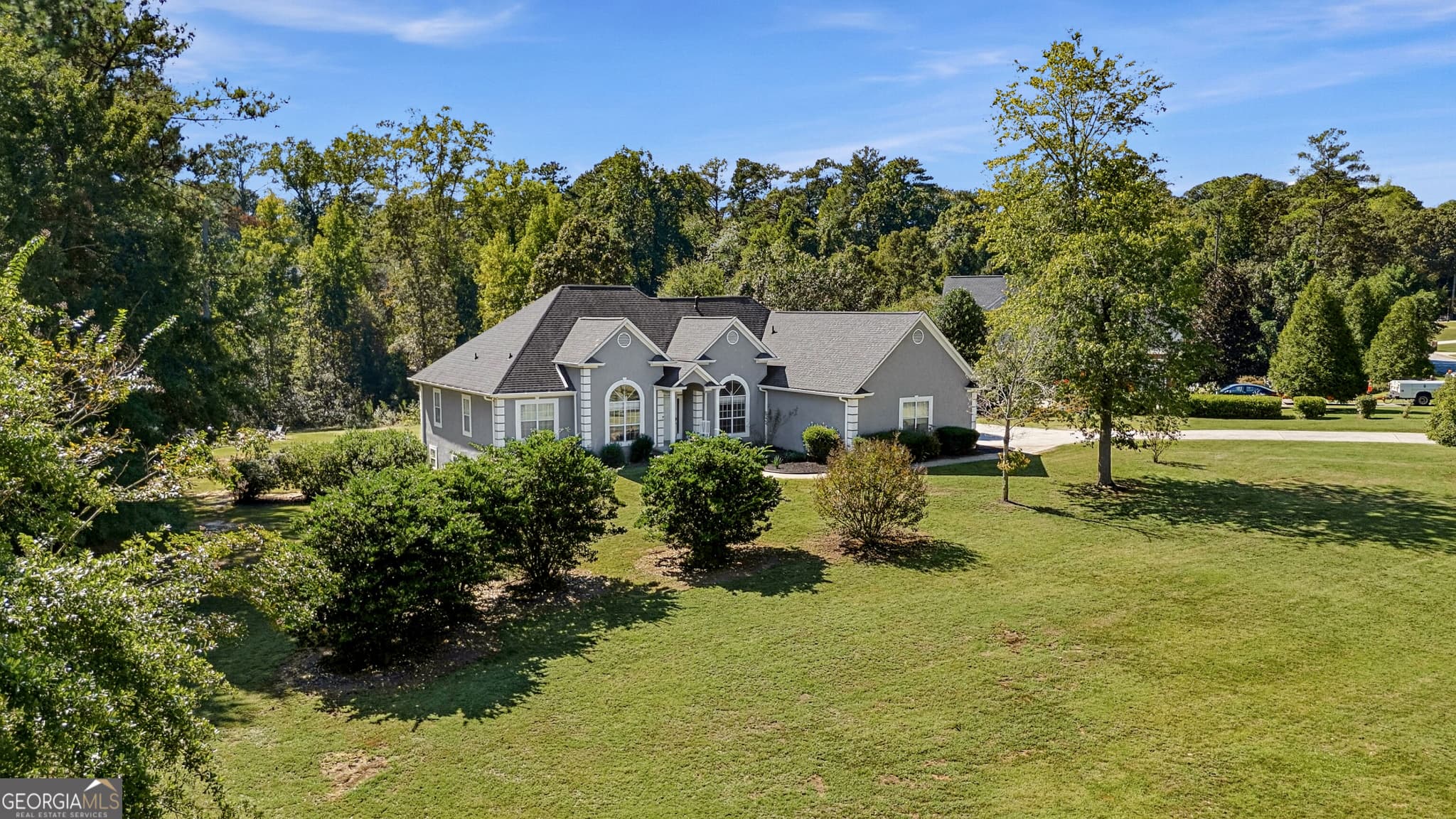 6 bedroom, 3 bathroom, 6,150 sq ft single family residence for sale at 12136 Edgewater Drive, Hampton, GA 30228 — photo 6