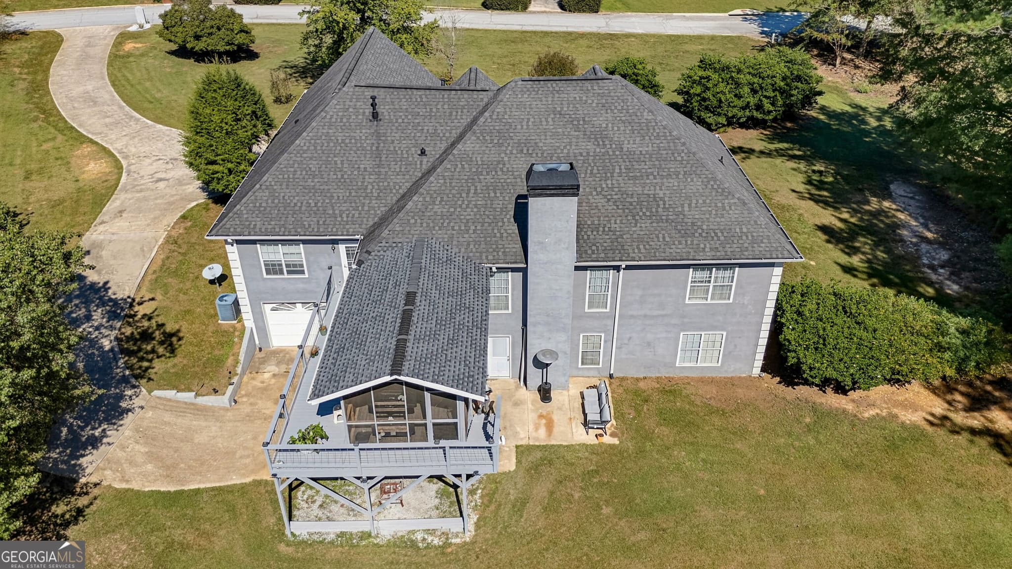 6 bedroom, 3 bathroom, 6,150 sq ft single family residence for sale at 12136 Edgewater Drive, Hampton, GA 30228 — photo 10