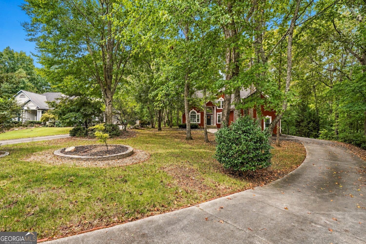 4 bedroom, 2.5 bathroom, 2,345 sq ft single family residence for sale at 9625 Poplar Court, Douglasville, GA 30135 — photo 2