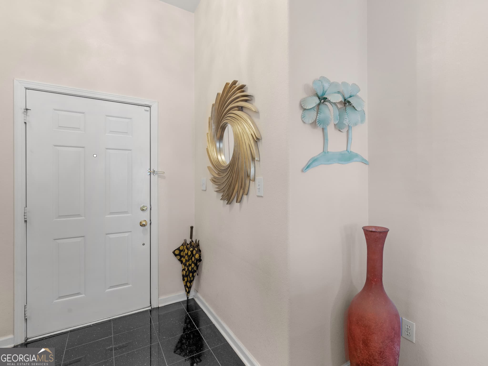 2 bedroom, 2.5 bathroom, 1,415 sq ft single family residence for sale at 172 Garden Walk, Stockbridge, GA 30281 — photo 2