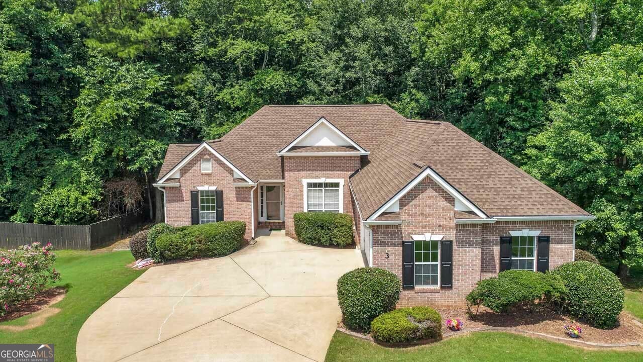 4 bedroom, 3 bathroom, 2,888 sq ft single family residence for sale at 3 Kingsbrook Cove, Newnan, GA 30265 — photo 5