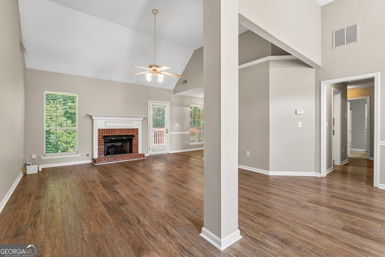 4 bedroom, 3 bathroom, 2,888 sq ft single family residence for sale at 3 Kingsbrook Cove, Newnan, GA 30265 — photo 9