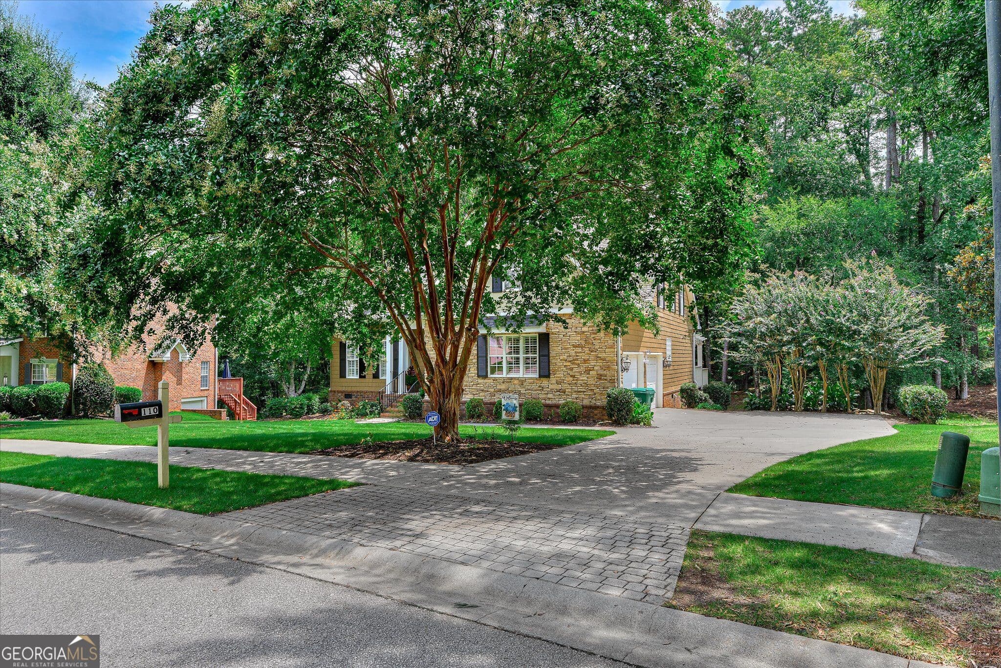 4 bedroom, 2.5 bathroom, 2,909 sq ft single family residence for sale at 110 Hunting Tower Drive, Grovetown, GA 30813 — photo 3