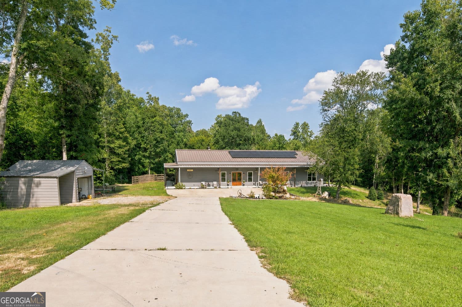 4 bedroom, 3 bathroom, 3,600 sq ft single family residence for sale at 1411 Williams Road, Dallas, GA 30132 — photo 2