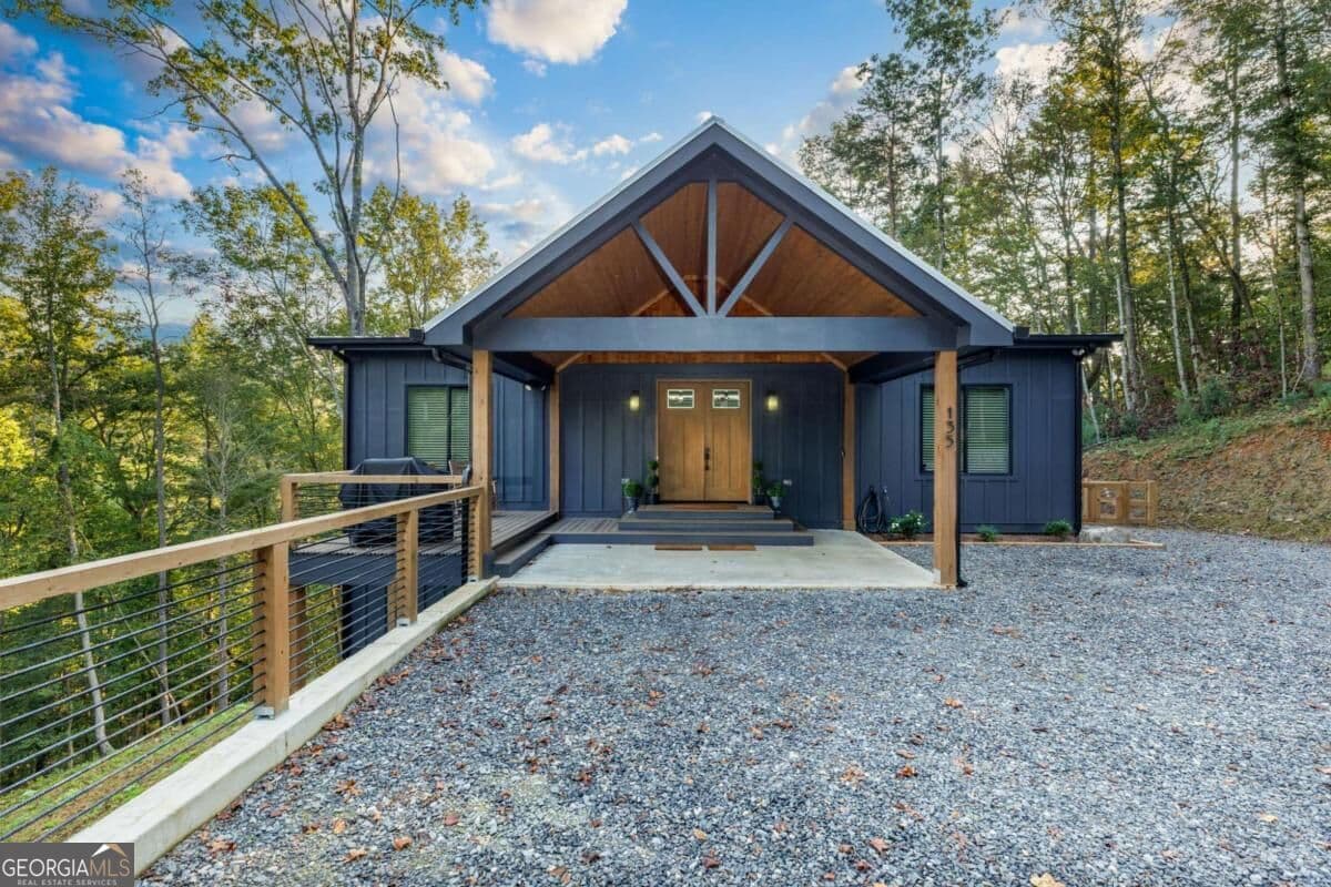 4 bedroom, 3 bathroom, 3,755 sq ft cabin,single family residence for sale at 135 Hannah Way 3, Ellijay, GA 30540 — photo 10