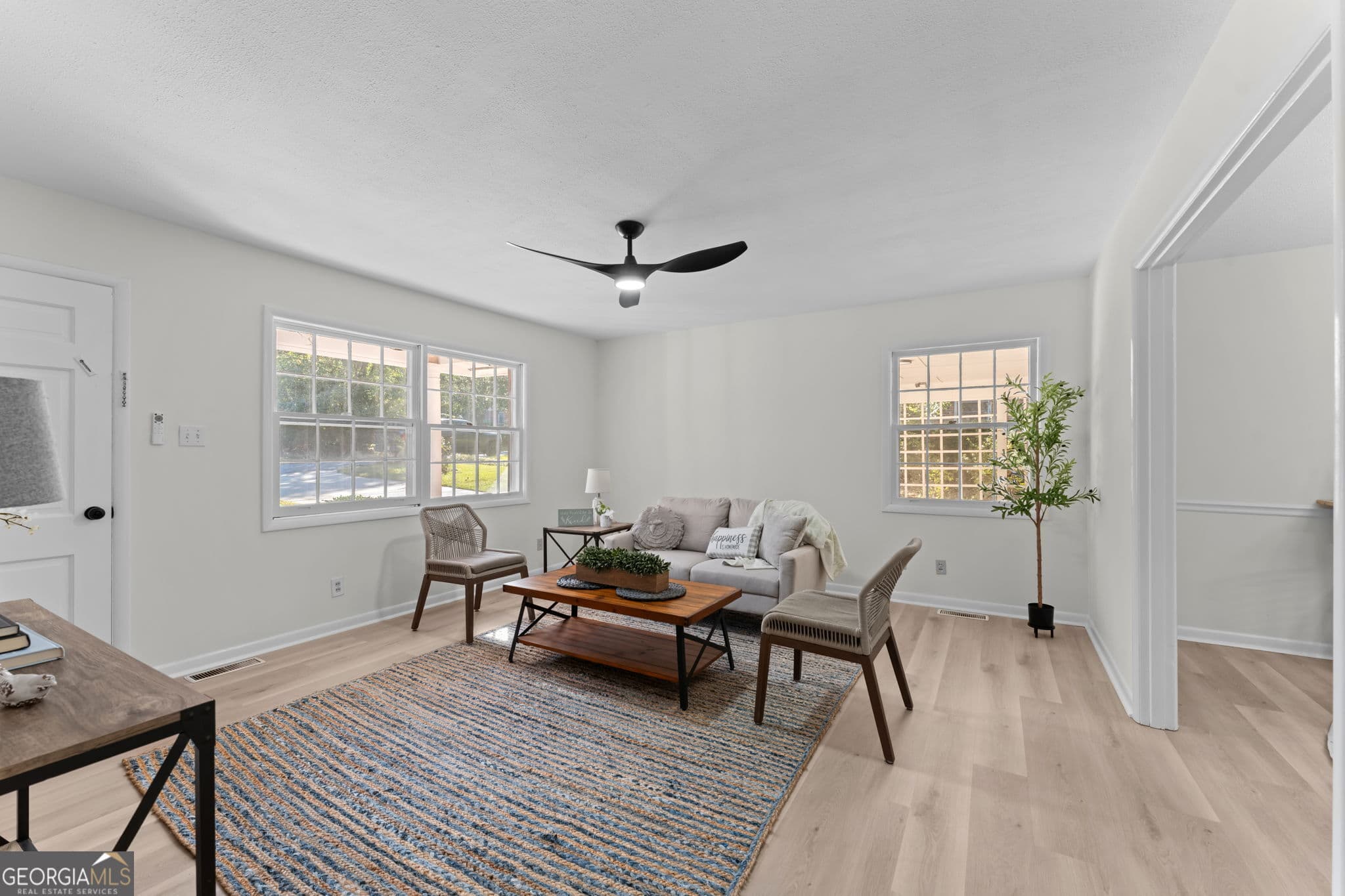 3 bedroom, 2 bathroom, 1,591 sq ft single family residence for sale at 4051 Meadowbrook Drive, Macon, GA 31204 — photo 7