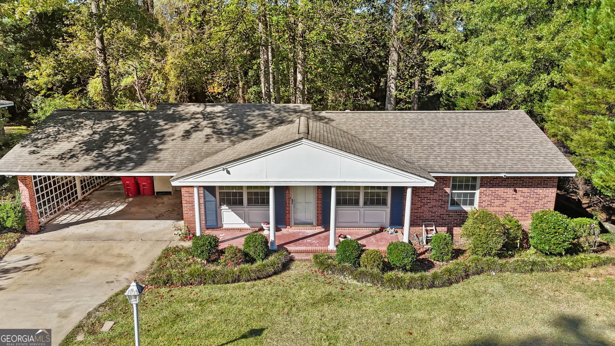 3 bedroom, 2 bathroom, 1,591 sq ft single family residence for sale at 4051 Meadowbrook Drive, Macon, GA 31204