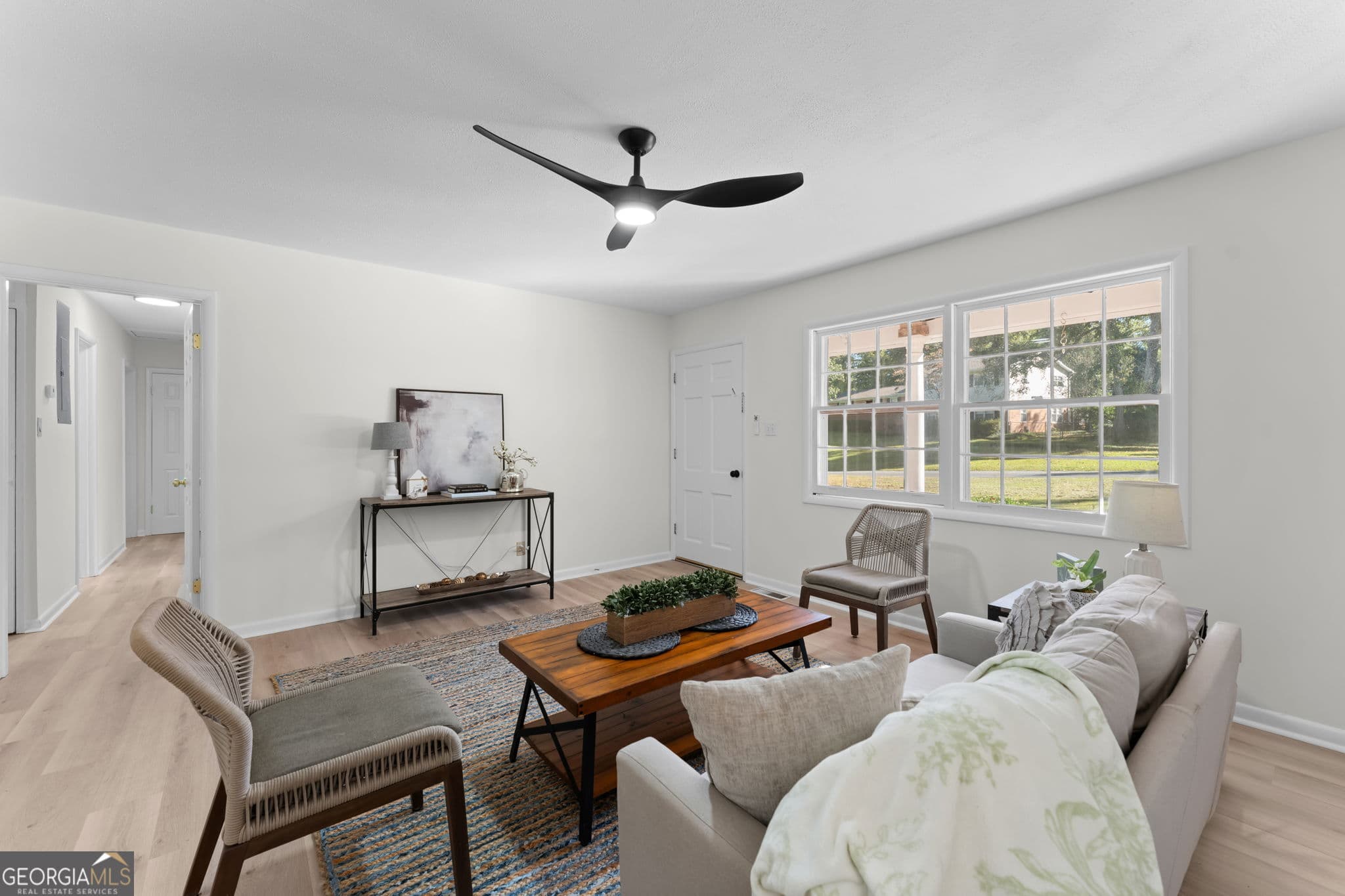 3 bedroom, 2 bathroom, 1,591 sq ft single family residence for sale at 4051 Meadowbrook Drive, Macon, GA 31204 — photo 9