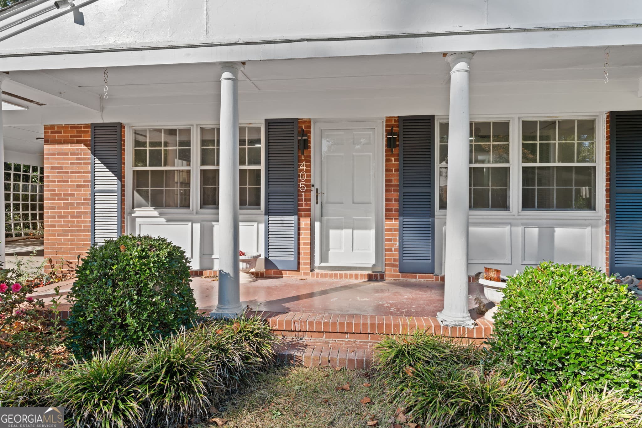 3 bedroom, 2 bathroom, 1,591 sq ft single family residence for sale at 4051 Meadowbrook Drive, Macon, GA 31204 — photo 4