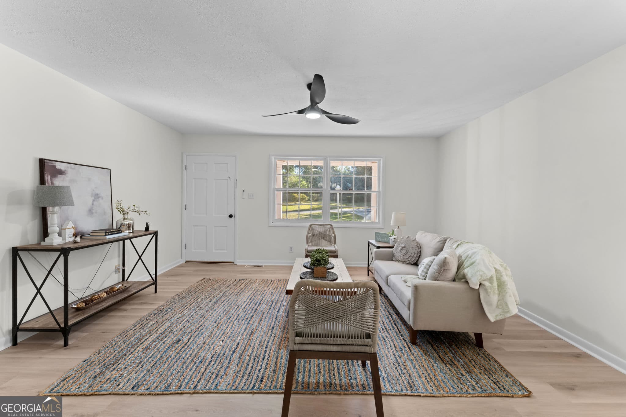 3 bedroom, 2 bathroom, 1,591 sq ft single family residence for sale at 4051 Meadowbrook Drive, Macon, GA 31204 — photo 8
