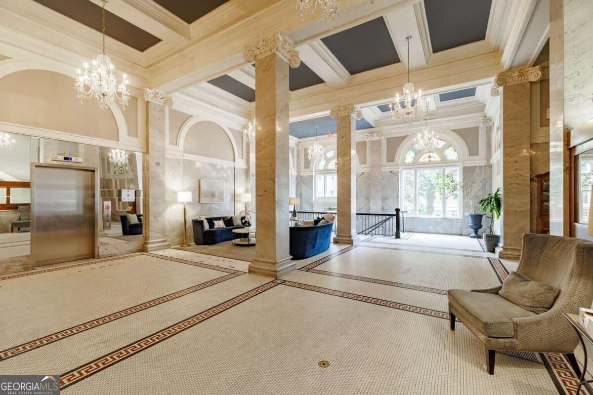 2 bedroom, 2 bathroom, 1,031 sq ft condominium for sale at 247 Washington Street 309, Athens, GA 30601 — photo 7