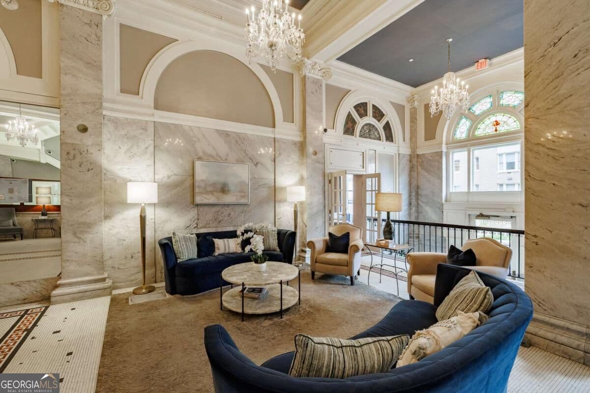 2 bedroom, 2 bathroom, 1,031 sq ft condominium for sale at 247 Washington Street 309, Athens, GA 30601 — photo 9