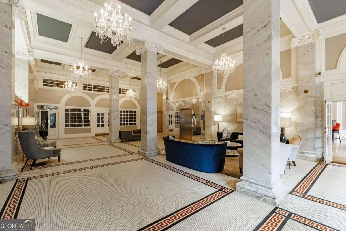 2 bedroom, 2 bathroom, 1,031 sq ft condominium for sale at 247 Washington Street 309, Athens, GA 30601 — photo 8