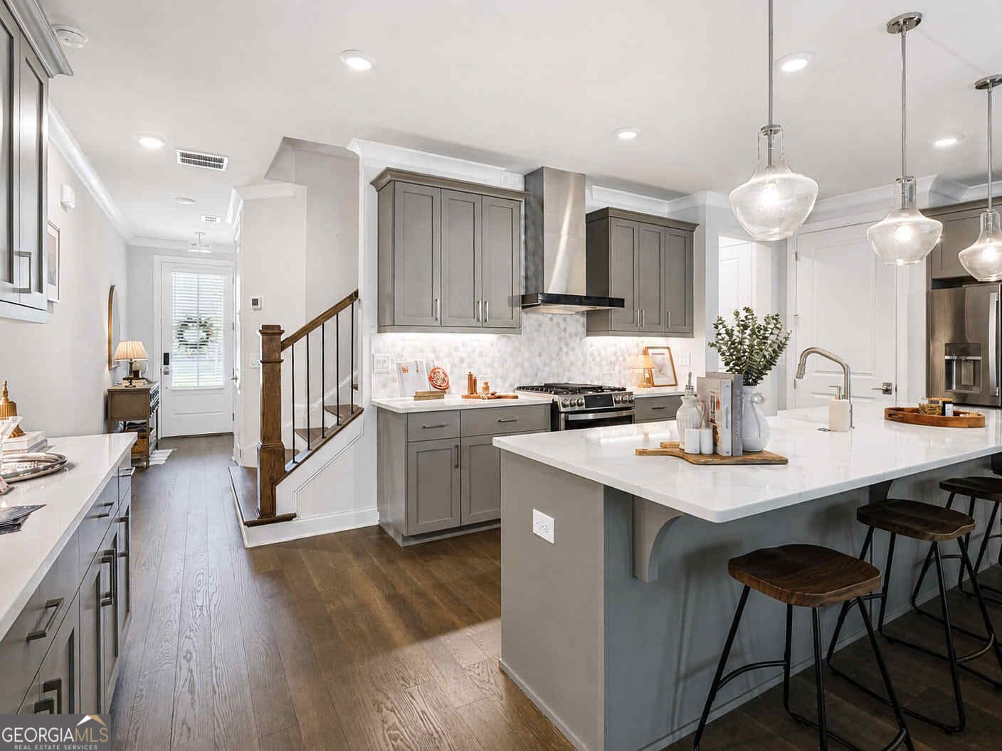 4 bedroom, 3.5 bathroom, 2,837 sq ft townhouse for sale at 204 Wheatland Road, Johns Creek, GA 30022 — photo 7