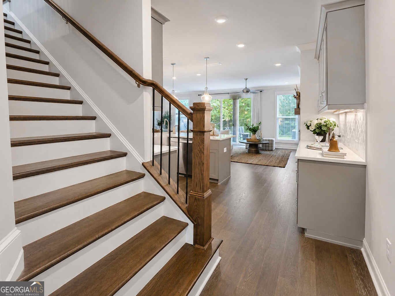 4 bedroom, 3.5 bathroom, 2,837 sq ft townhouse for sale at 204 Wheatland Road, Johns Creek, GA 30022 — photo 5