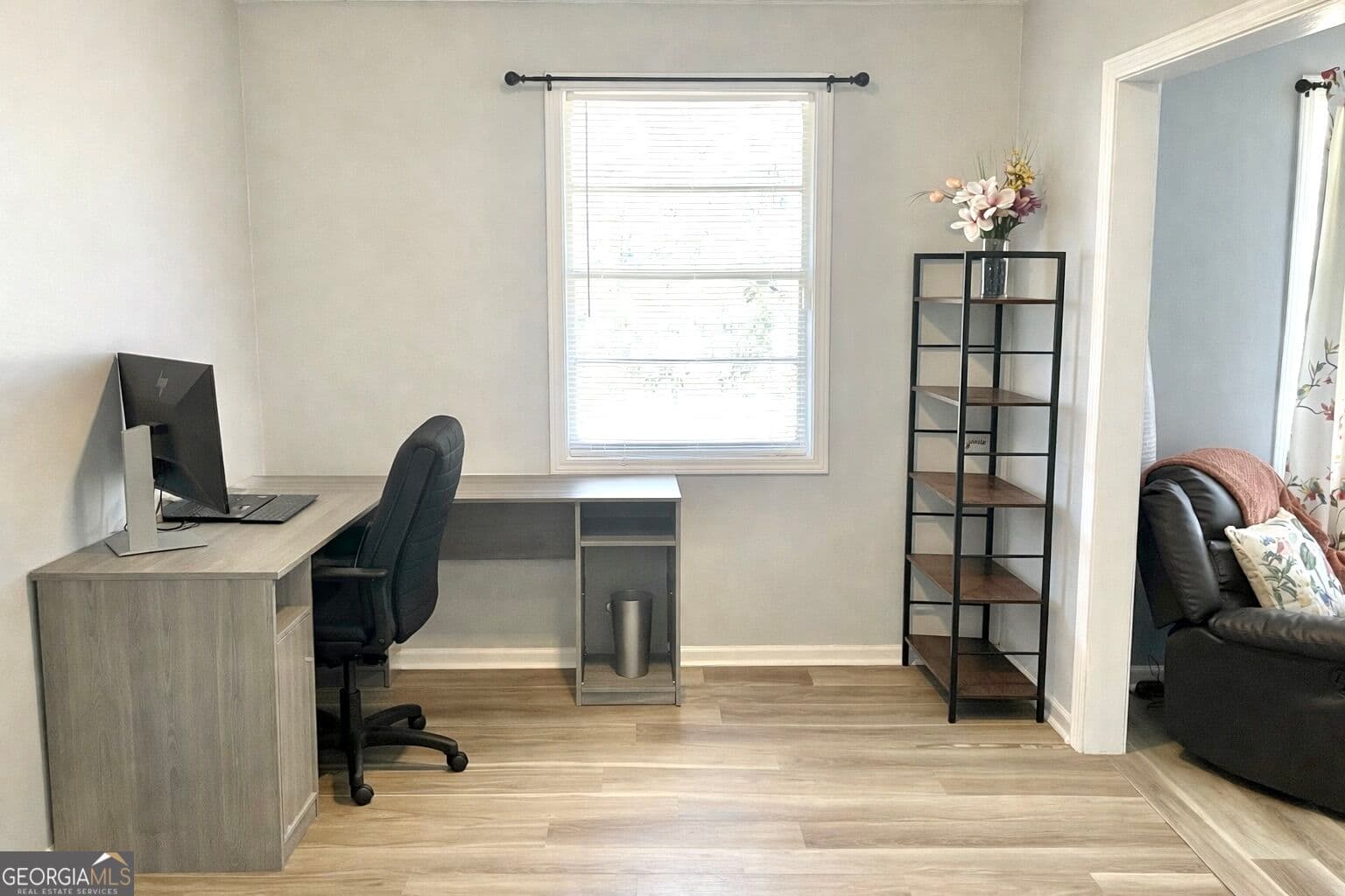 3 bedroom, 2 bathroom single family residence for rent at 6973 Kimberland Gardens Lane, Lithonia, GA 30058 for $2,000 a month — photo 3