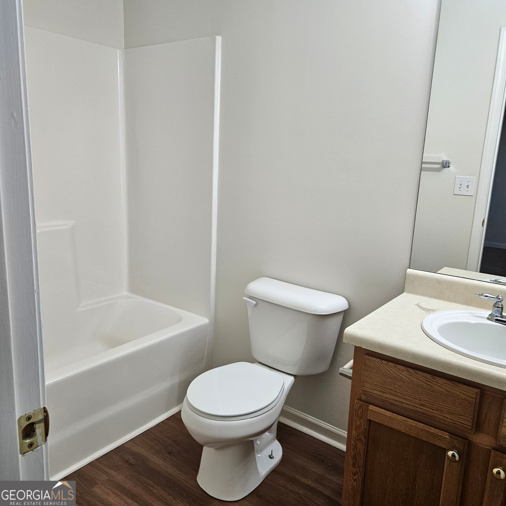 2 bedroom, 2.5 bathroom, 1,347 sq ft townhouse for rent at 7242 Alicia's Way, Morrow, GA 30260 for $1,500 a month — photo 7