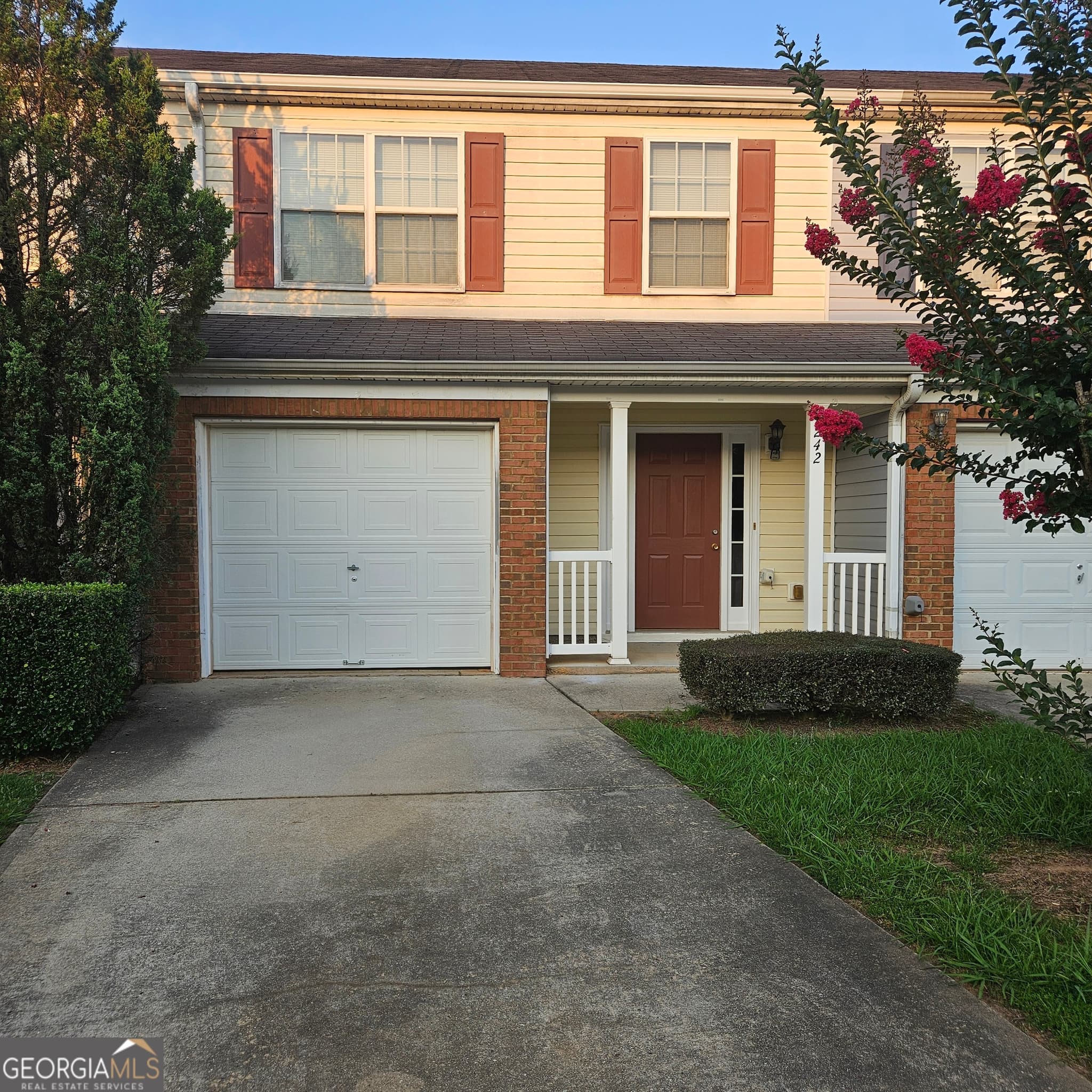 2 bedroom, 2.5 bathroom, 1,347 sq ft townhouse for rent at 7242 Alicia's Way, Morrow, GA 30260 for $1,500 a month — photo 1 of 20