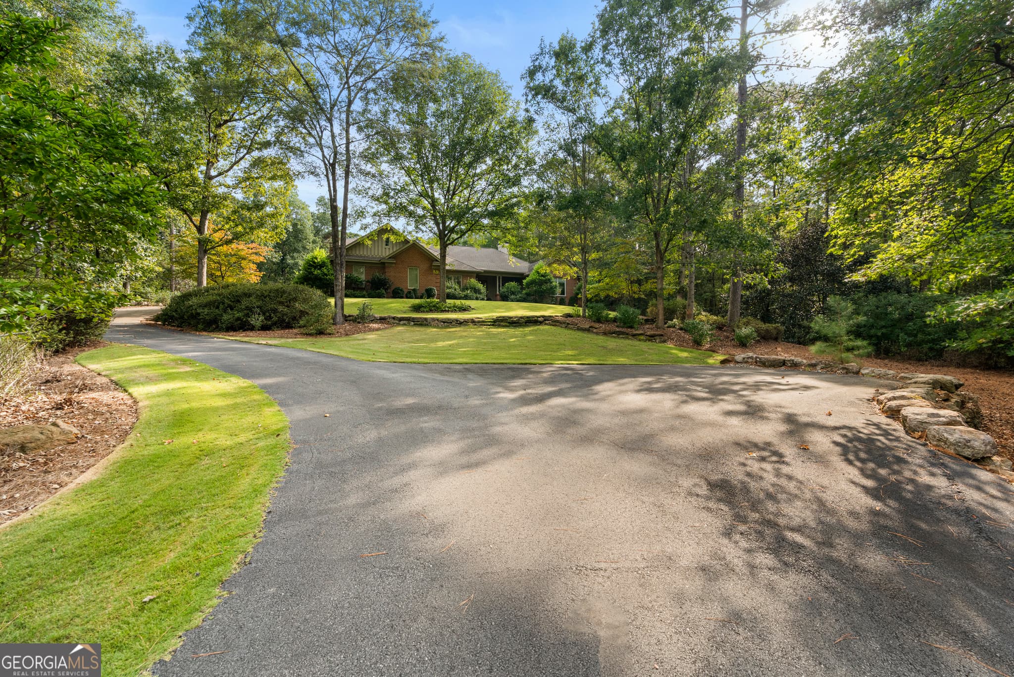 4 bedroom, 6 bathroom, 4,446 sq ft single family residence for sale at 52 Creekwood Court, Fortson, GA 31808 — photo 3