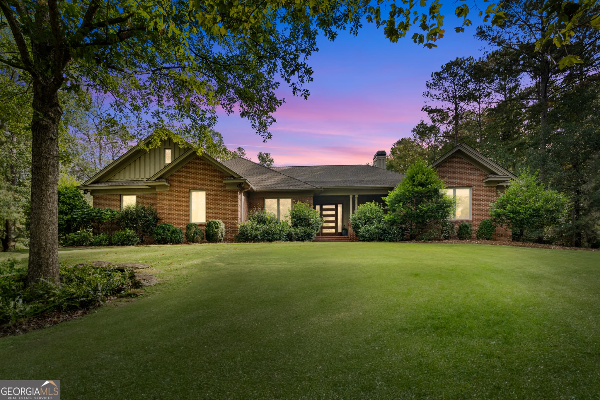 4 bedroom, 6 bathroom, 4,446 sq ft single family residence for sale at 52 Creekwood Court, Fortson, GA 31808 — photo 4