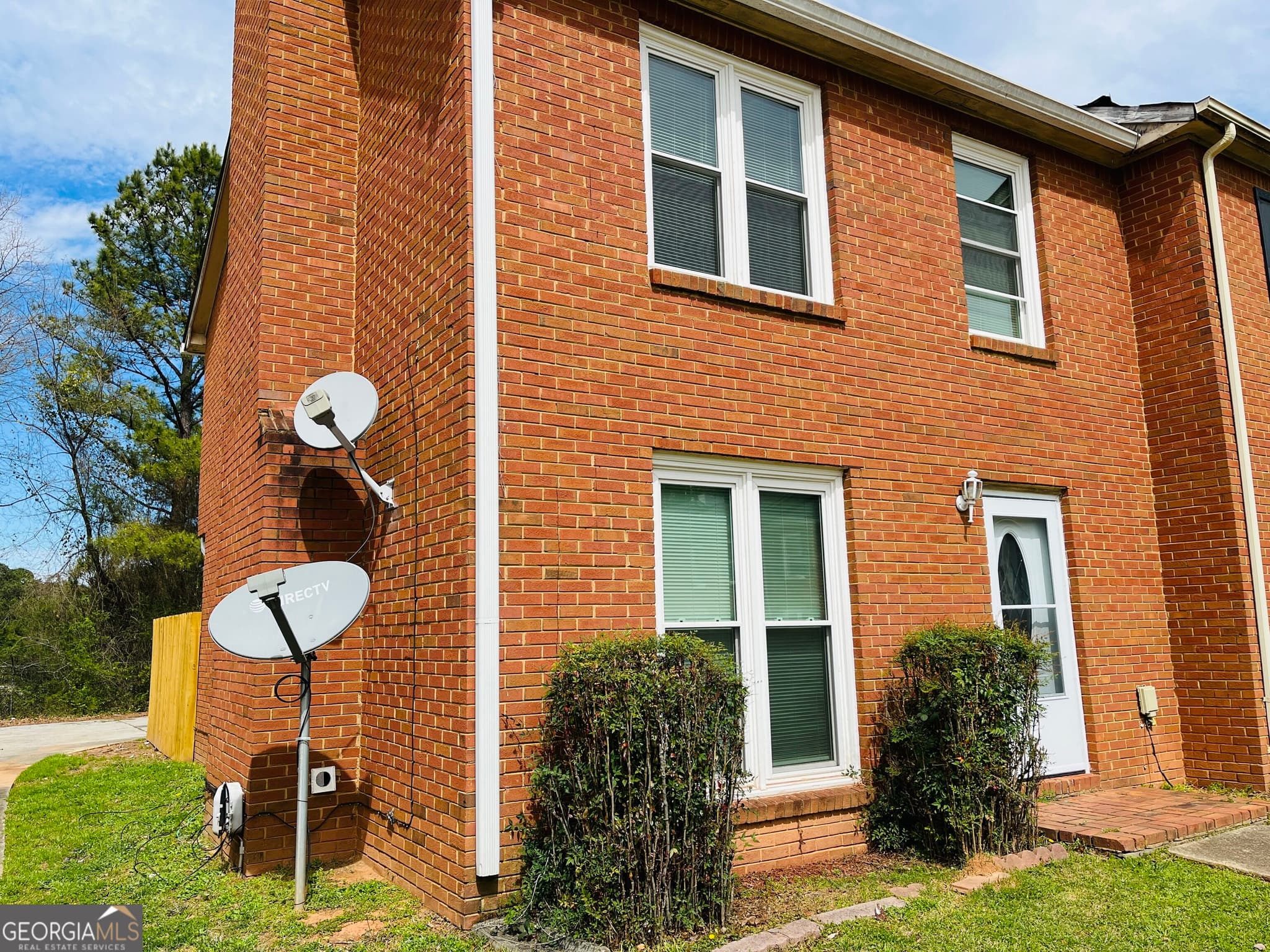 2 bedroom, 2.5 bathroom, 1,160 sq ft townhouse for rent at 675 Redland Drive 675, Jonesboro, GA 30238 for $1,395 a month — photo 3