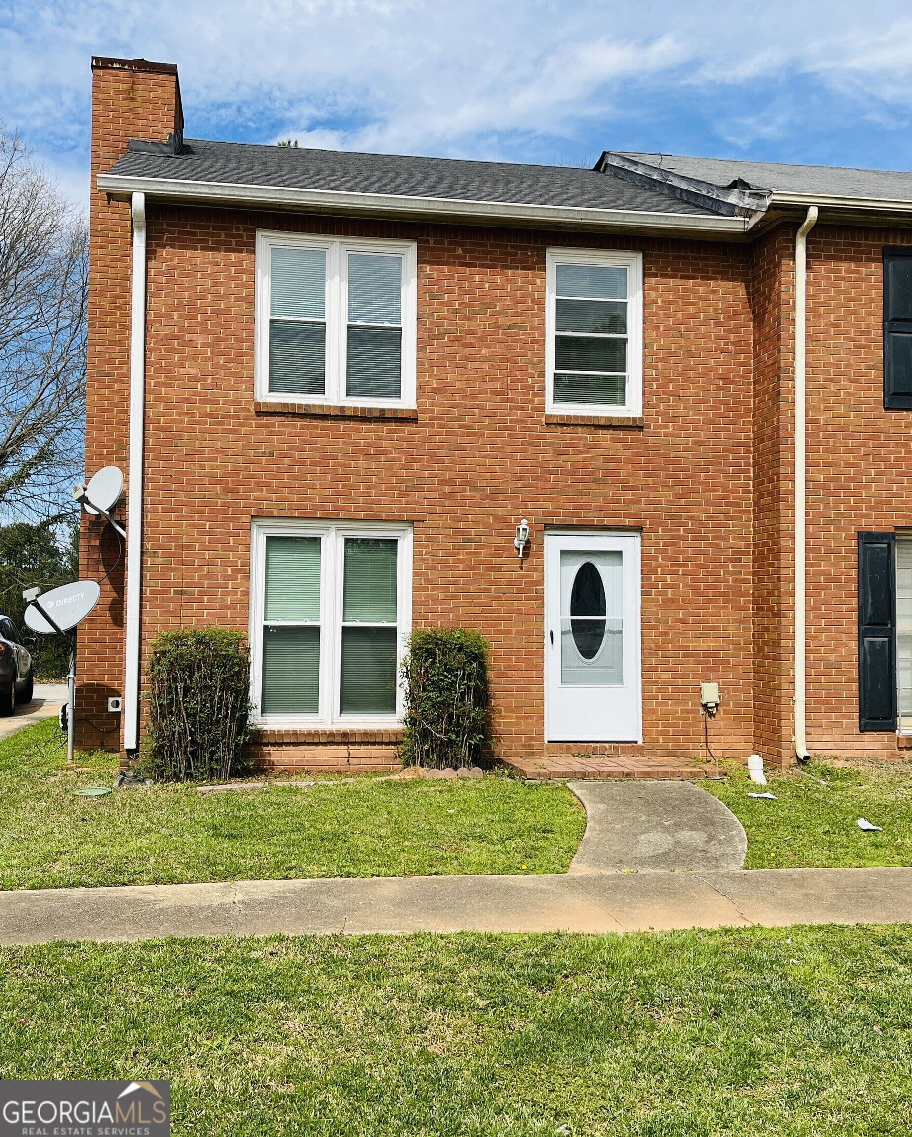 2 bedroom, 2.5 bathroom, 1,160 sq ft townhouse for rent at 675 Redland Drive 675, Jonesboro, GA 30238 for $1,395 a month — photo 1 of 30