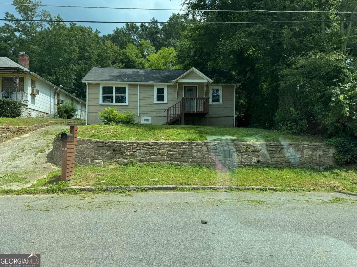 3 bedroom, 2 bathroom, 844 sq ft single family residence for sale at 365 New Jersey Avenue, Atlanta, GA 30314 — photo 1 of 1