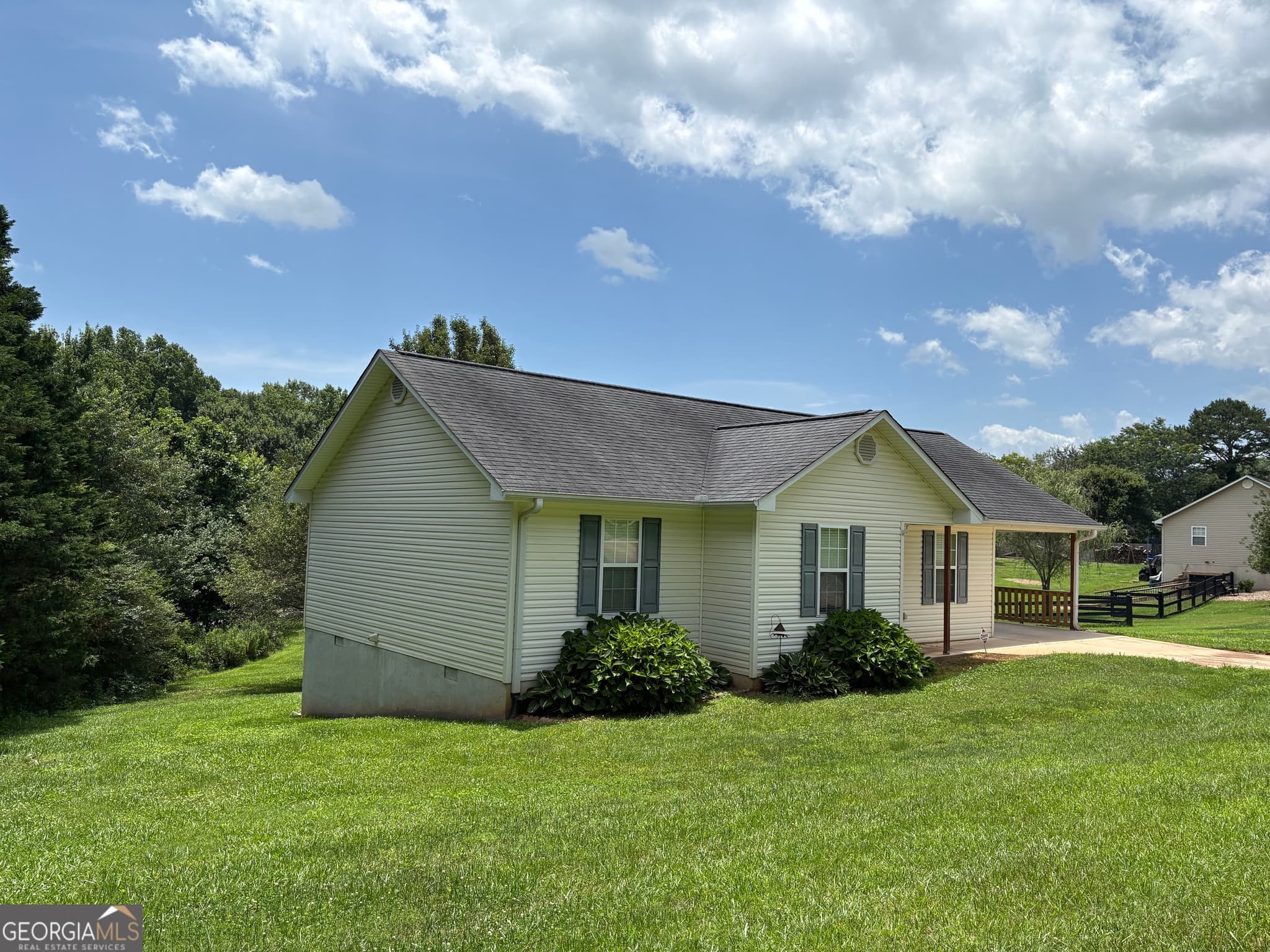 3 bedroom, 1.5 bathroom, 1,123 sq ft single family residence for sale at 444 Ansley Road, Demorest, GA 30535 — photo 4