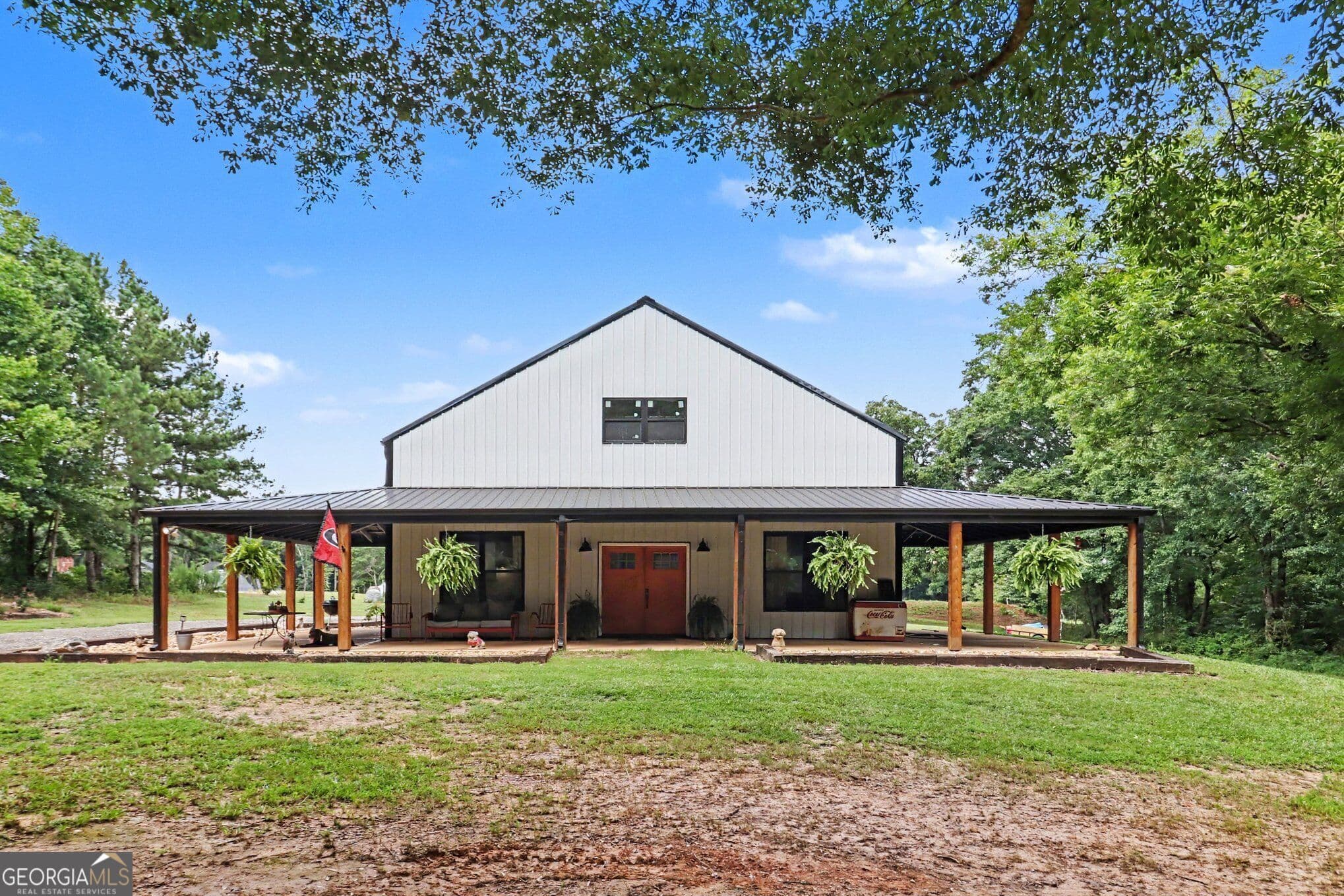 2 bedroom, 2.5 bathroom, 1,720 sq ft single family residence for sale at 125 Mulberry Road, Molena, GA 30258