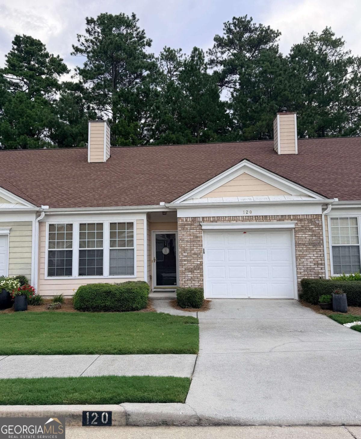2 bedroom, 2 bathroom, 1,310 sq ft townhouse for sale at 120 Camry Lane, Grayson, GA 30017 — photo 2