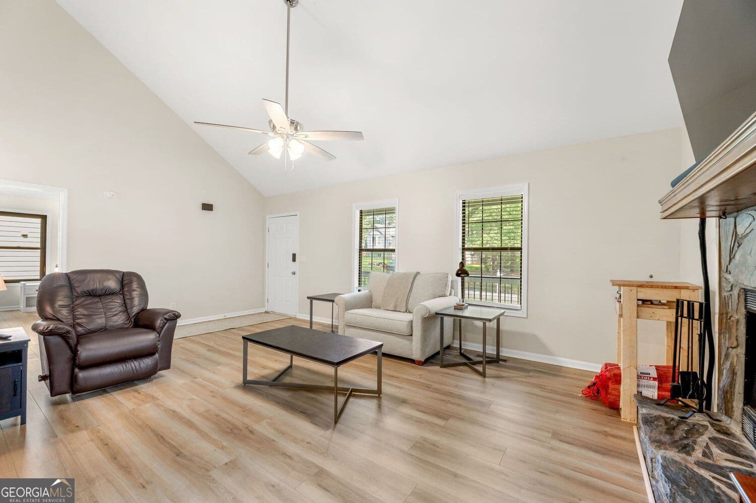 3 bedroom, 3.5 bathroom, 3,008 sq ft cabin,single family residence for rent at 1798 Trophy Drive, Marietta, GA 30062 for $2,700 a month — photo 6