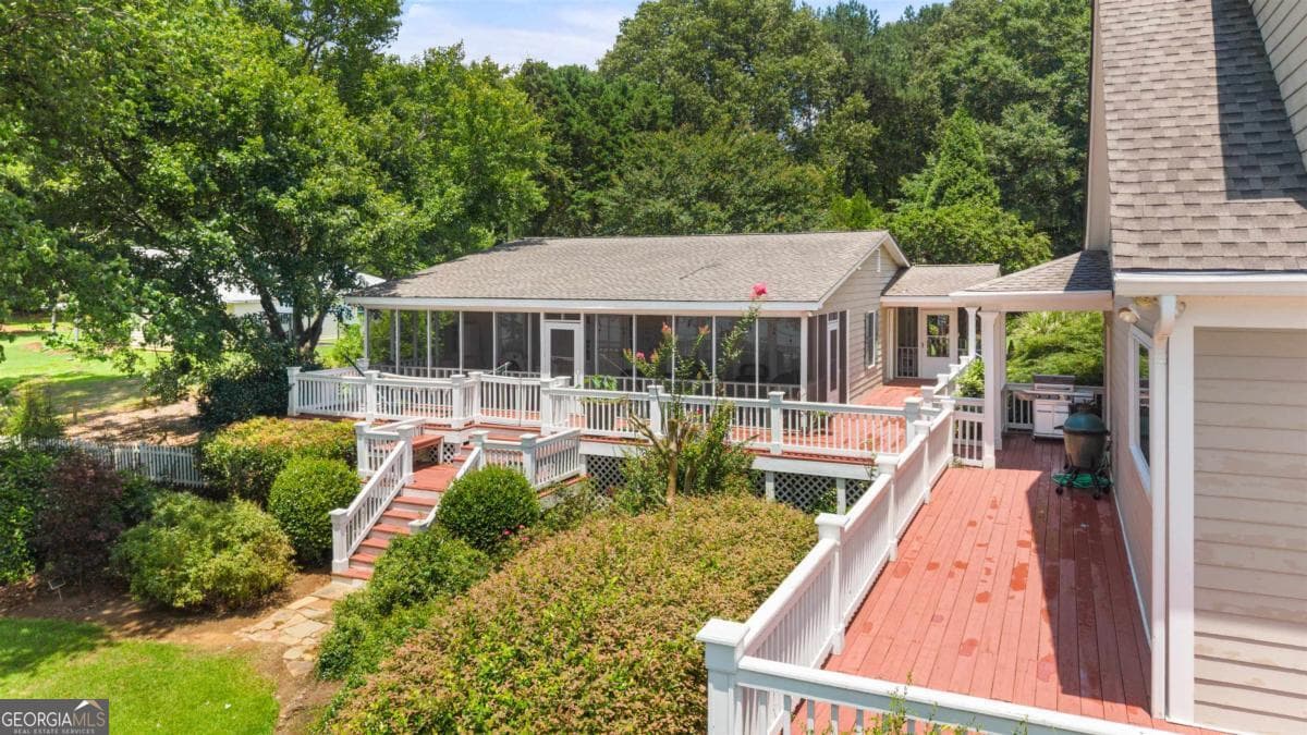 5 bedroom, 6.5 bathroom, 2 sq ft single family residence for sale at 1470 Staci Drive -, Greensboro, GA 30642 — photo 8