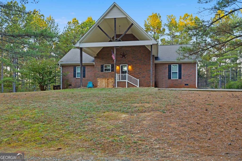 3 bedroom, 2 bathroom, 2,158 sq ft single family residence for sale at 1907 Mountain Creek Church Road, Starr, SC 29684 — photo 1 of 31