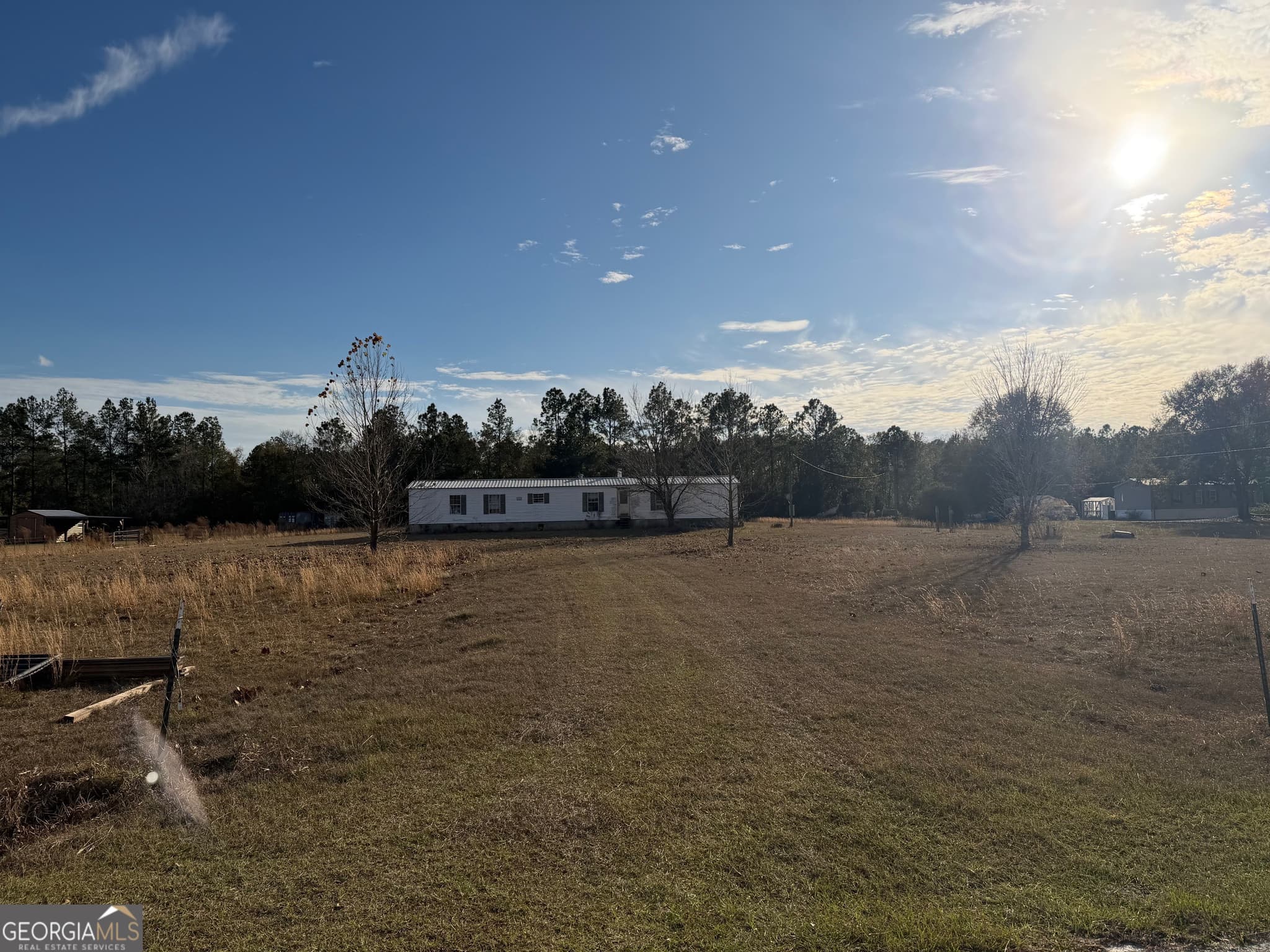 3 bedroom, 2 bathroom, 1,064 sq ft manufactured home,mixed use for sale at 1180 Farm Road, St. George, GA 31562