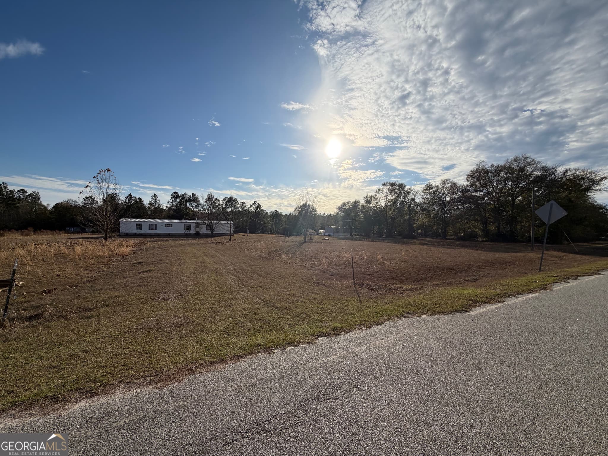 3 bedroom, 2 bathroom, 1,064 sq ft manufactured home,mixed use for sale at 1180 Farm Road, St. George, GA 31562 — photo 10