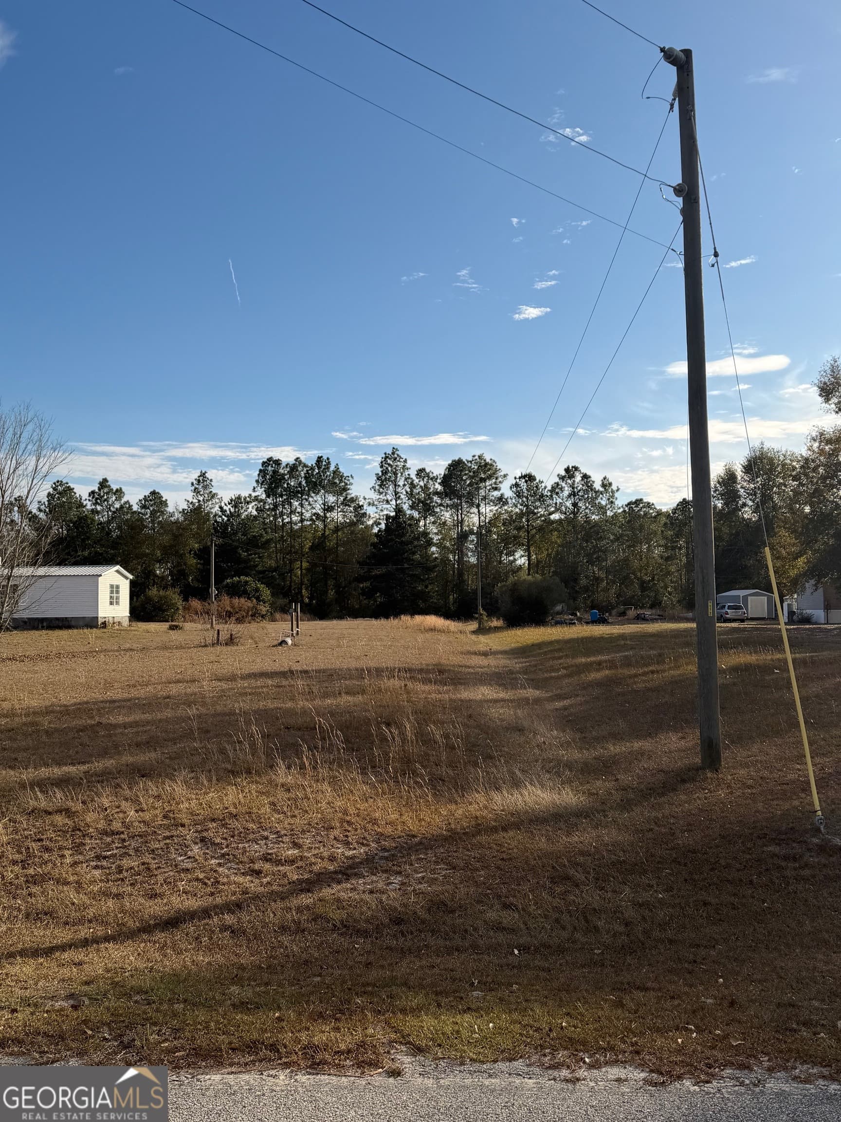 3 bedroom, 2 bathroom, 1,064 sq ft manufactured home,mixed use for sale at 1180 Farm Road, St. George, GA 31562 — photo 8