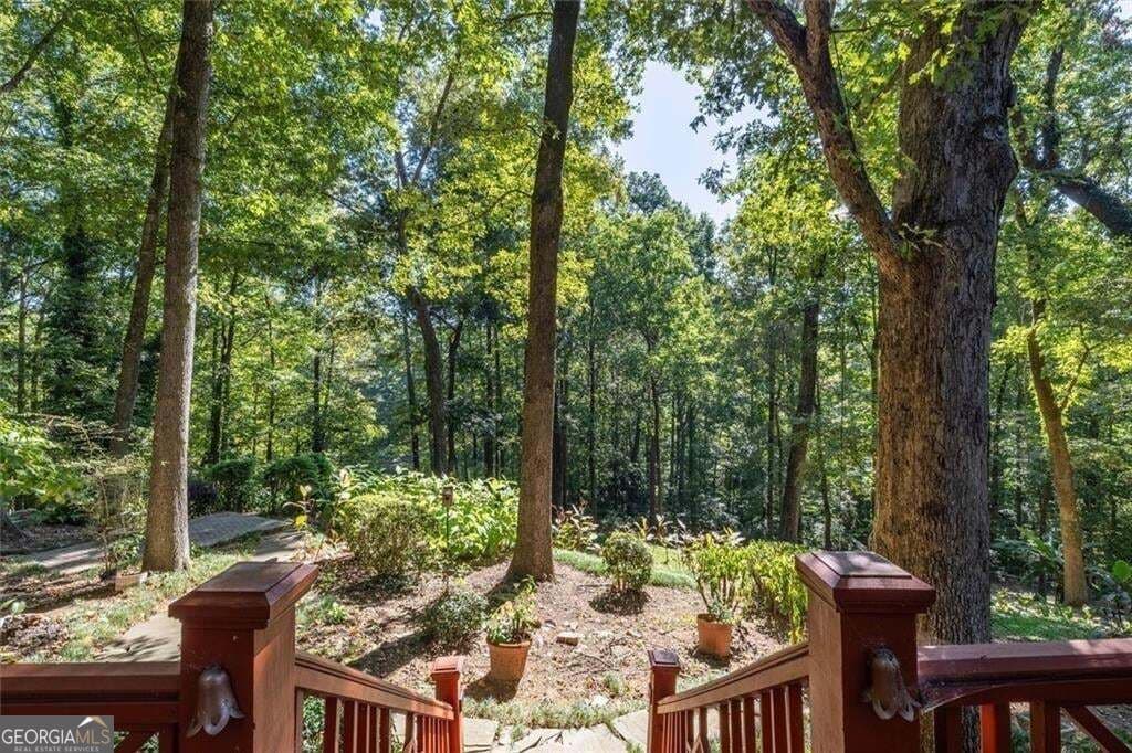 5 bedroom, 5.5 bathroom, 6,788 sq ft single family residence for sale at 5616 Silver Ridge Drive, Smoke Rise, GA 30087 — photo 4