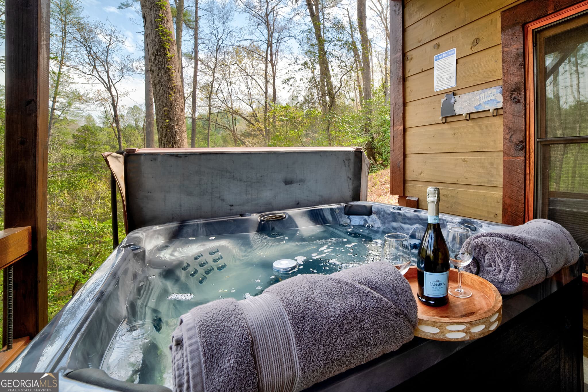 4 bedroom, 3.5 bathroom cabin,single family residence for sale at 136 Gallery Court, Ellijay, GA 30540 — photo 6
