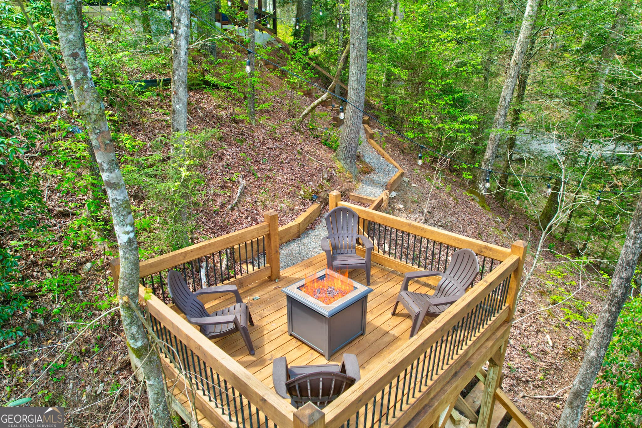 4 bedroom, 3.5 bathroom cabin,single family residence for sale at 136 Gallery Court, Ellijay, GA 30540 — photo 5